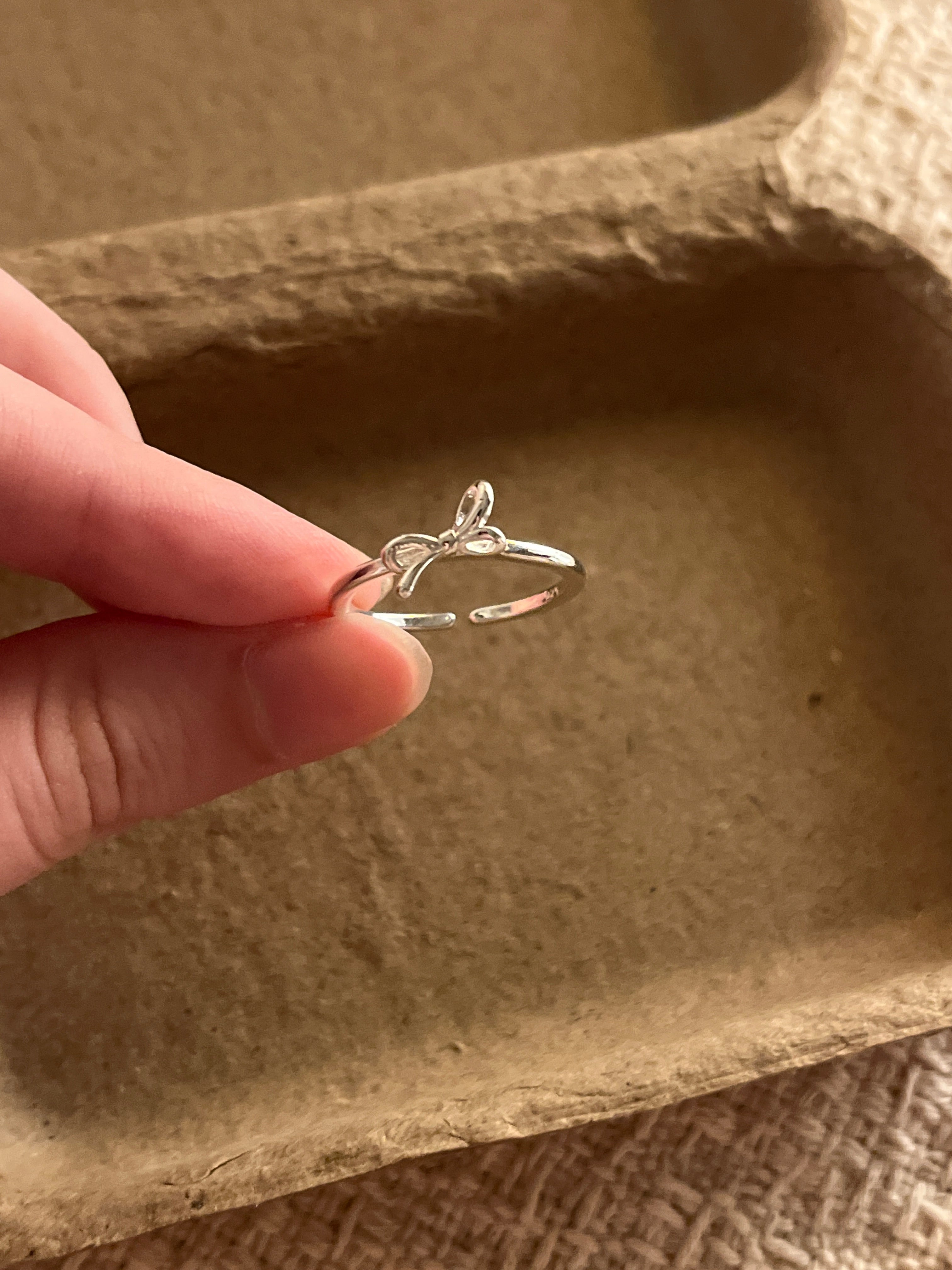 Ribbon Twist Ring
