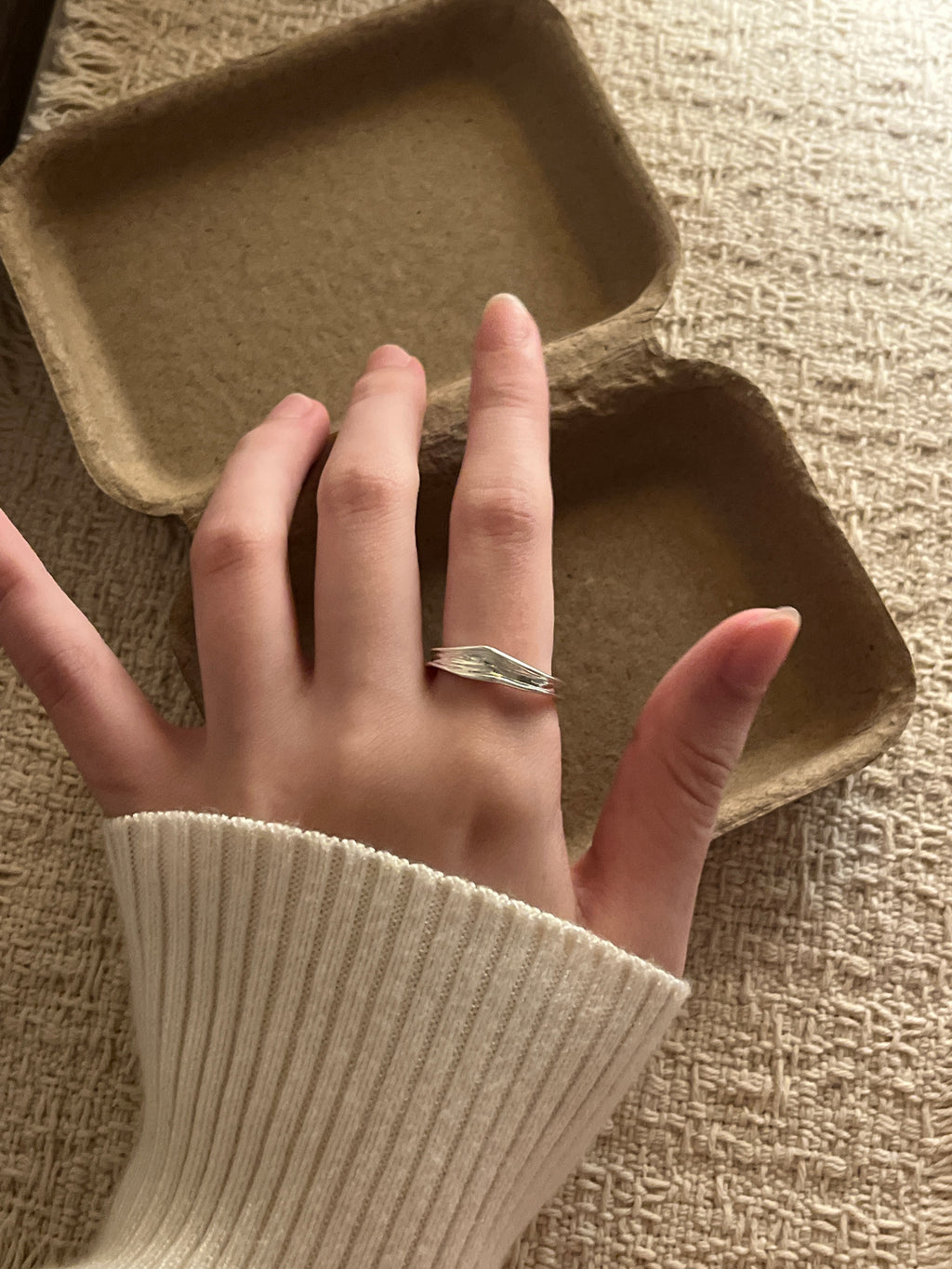 Brushed Streamline Ring
