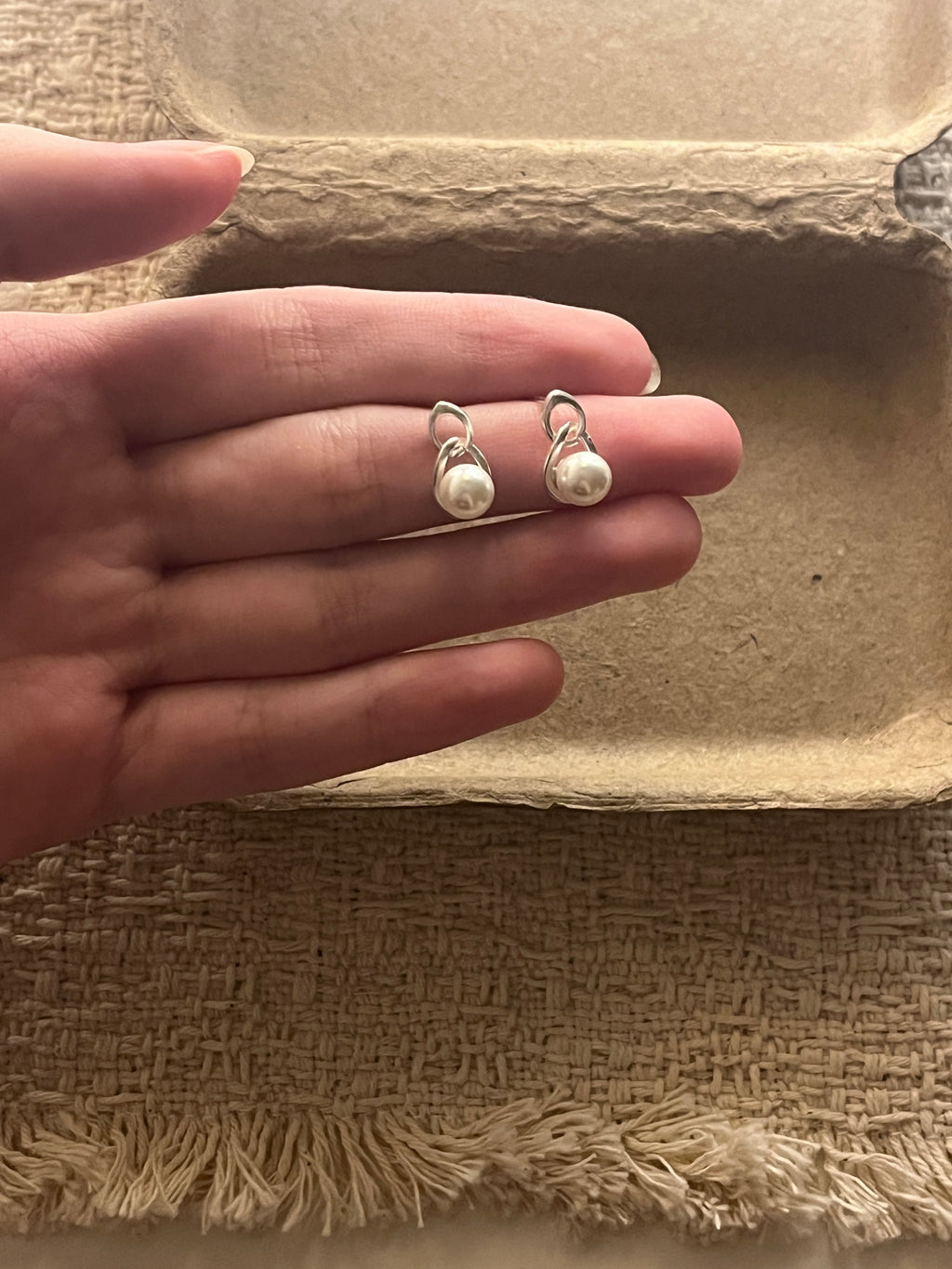 [999銀針適合高度敏感耳洞]Mobius Pearl Drop Earrings