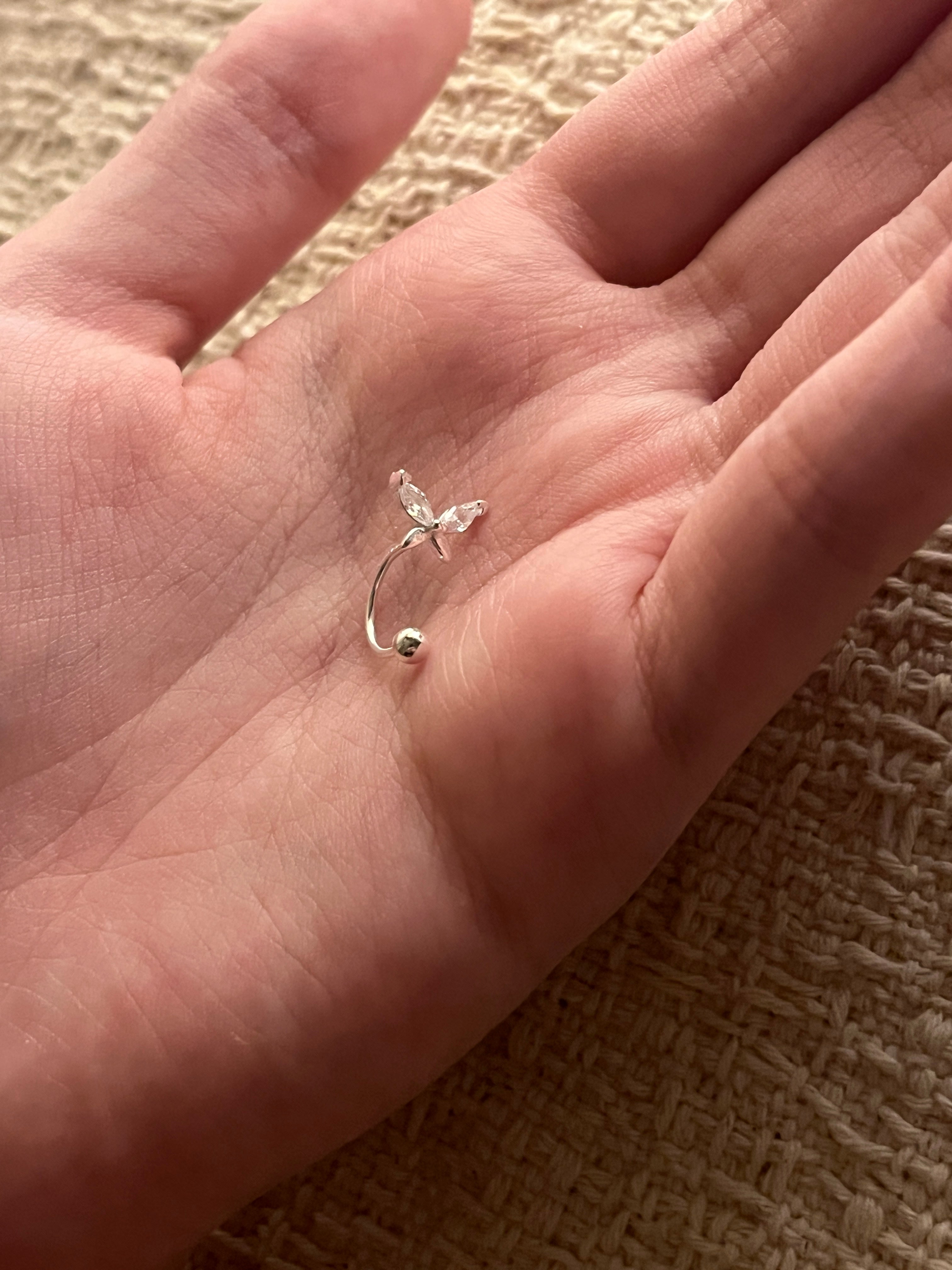 [999銀針適合長期配戴養耳洞]Crystal Butterfly C-Arch Earrings