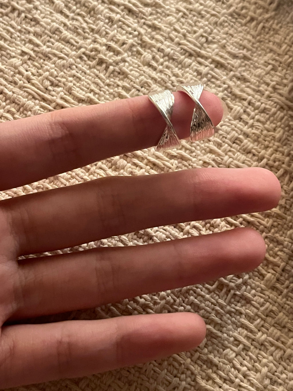 Dual-Finish Contour Hoops